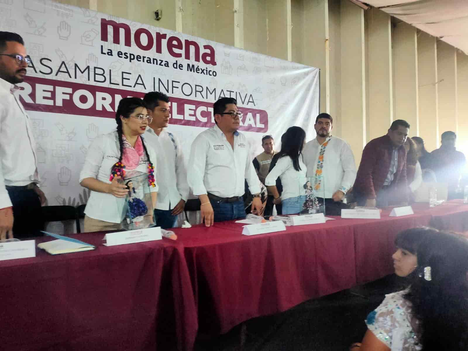 Dirigente De Morena En Veracruz Encabeza Asamblea