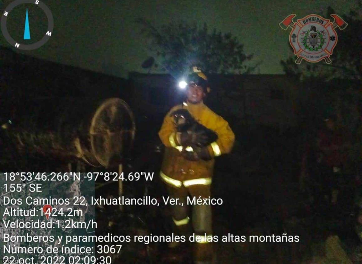 Se incendian dos casas y un taller de motos en Ixhuatlancillo; pérdida total