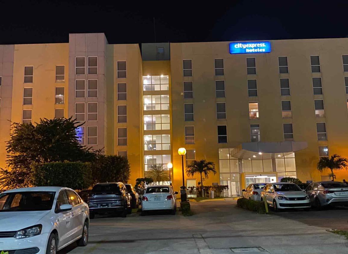 Hombres armados habrían atracado conocido hotel en Minatitlán