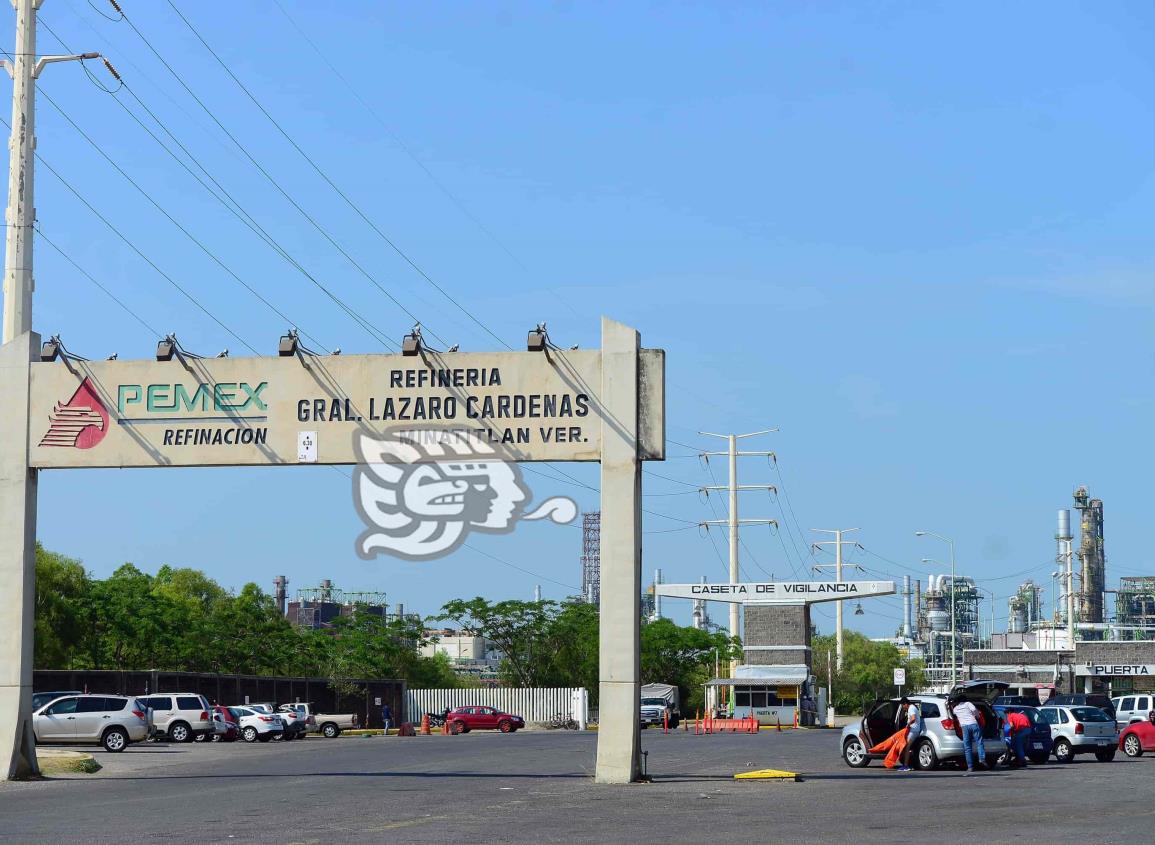 Refinería de Minatitlán lanzó convocatoria para subastar coque