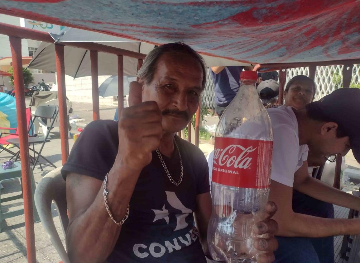 Vicente, a sus 67 años, cumplirá el sueño de ver cantar a Daddy Yankee