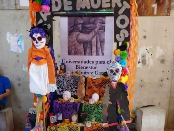 Sigue celebración del Día de Muertos en villa Allende