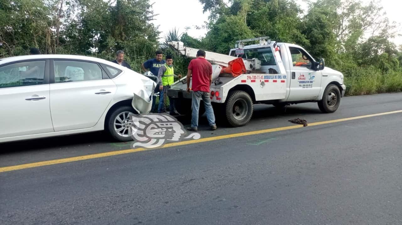 Se Registra Accidente En Alto Lucero; No Reportan Lesionados