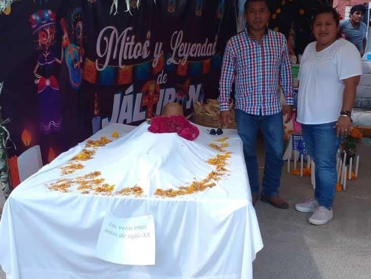 Inicia celebración de Día de Muertos en Jáltipan