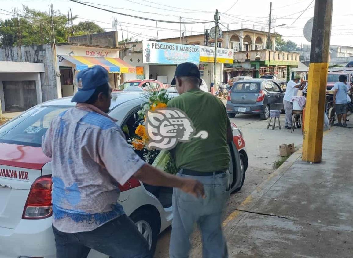 Visita de muertos benefició a comerciantes de Villa Cuichapa