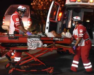 Sube a cuatro los muertos en choque ocurrido sobre la autopista, en Acayucan