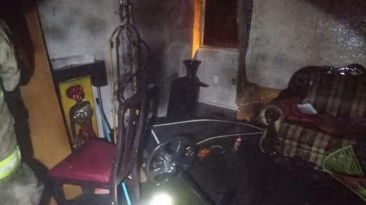 Corto circuito causó incendio en vivienda de Minatitlán