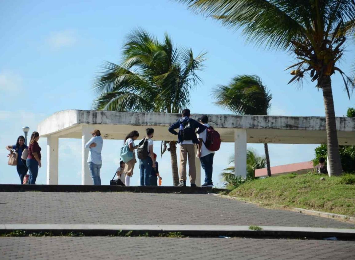 Detallan síntomas de estudiantes intoxicados en Boca del Río
