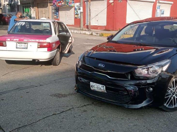  Dos lesionados deja accidente en el centro de Coatzacoalcos