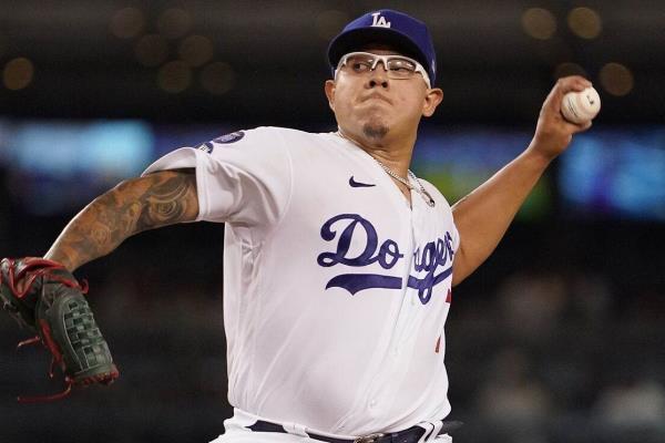 Julio Urías está a un paso de ganar el trofeo Cy Young - Para Ganar