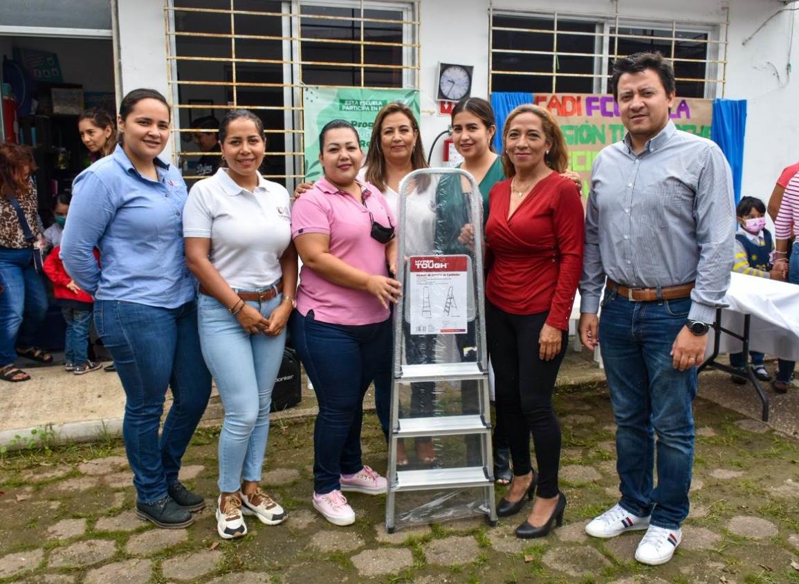 Misión Tlacuache sigue fomentando el reciclaje en escuelas de Coatzacoalcos