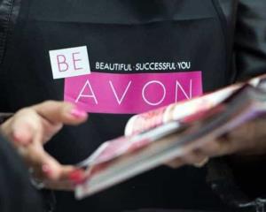 Avon aumentará comisiones para las más de 400 mil vendedoras en México