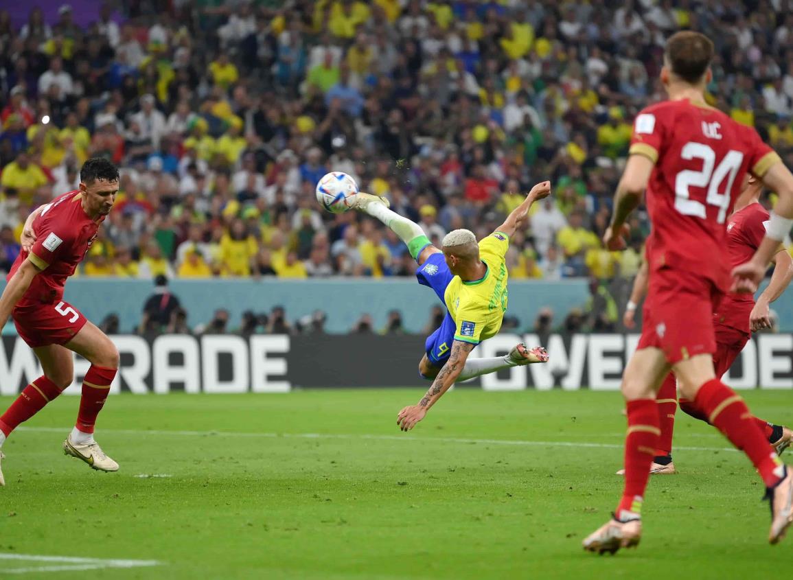 Brilla Richarlison en victoria de Brasil a Serbia (+videos)