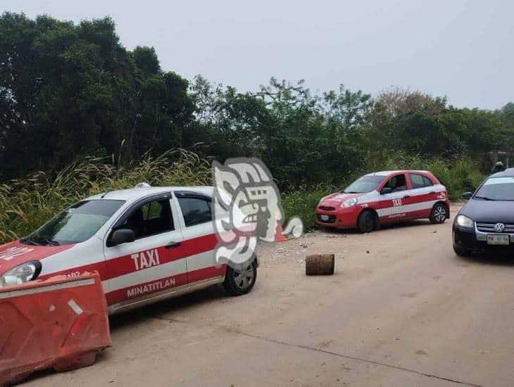 Taxistas de Minatitlán fueron detenidos, transportaban ilegales