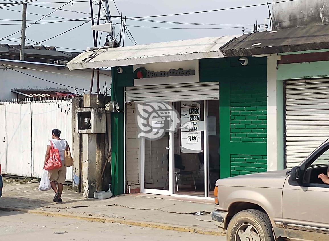 Atracan sucursal bancaria en Villa Cuichapa
