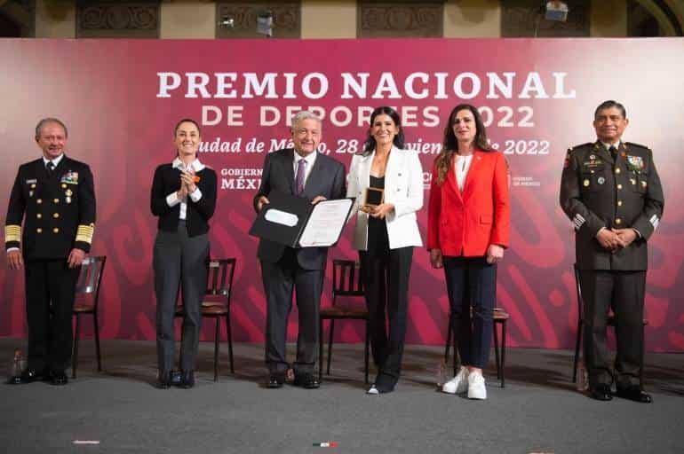 Presidente entrega Premio Nacional de Deportes 2022
