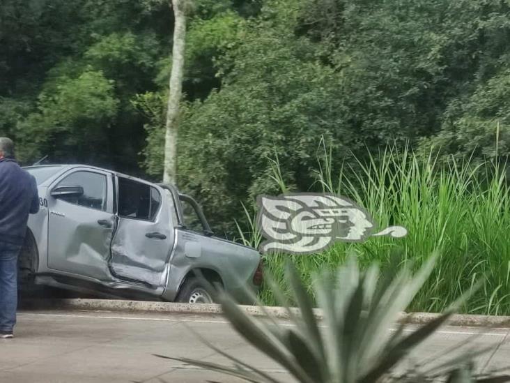 Lluvia de accidentes en la carretera Xalapa-Coatepec; 3 lesionados