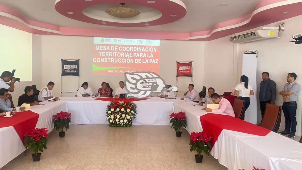 Asisten alcaldes del sur a reunión de seguridad en Moloacán