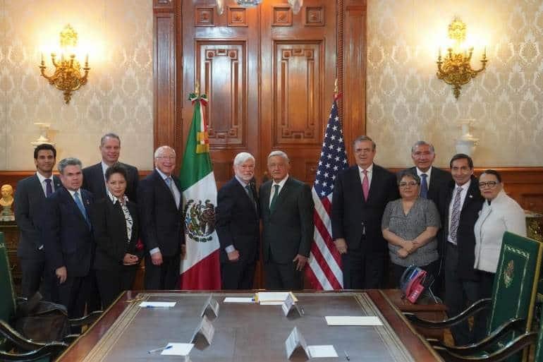 Presidentes de México y Estados Unidos refrendan amistad y respeto