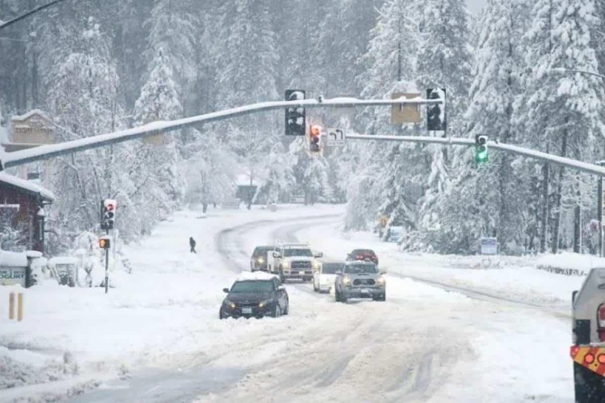 Primera tormenta invernal en California genera caos; alcanzarían niveles históricos de frío