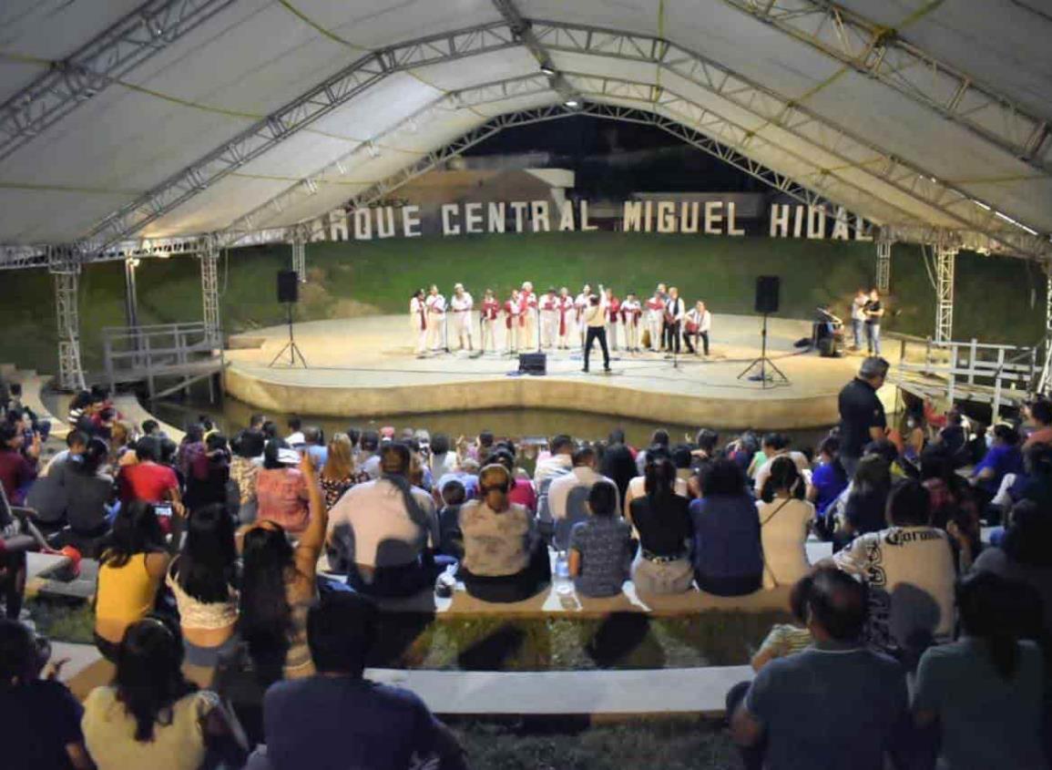 Coro «Voces en plenitud» del DIF presenta Villancicos Navideños en Villa Coatza 2022