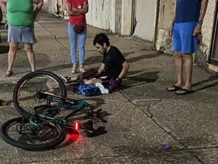 Se accidenta ciclista por mal estado del Malecón Costero