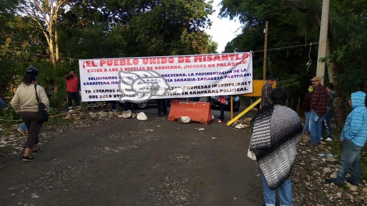 Bloquean la Misantla-Martínez de la Torre; exigen pruebas de rehabilitación de carretera