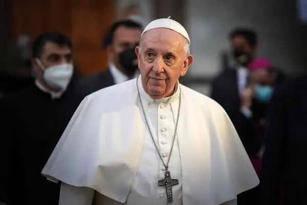 "La homosexualidad no es un delito": Papa Francisco