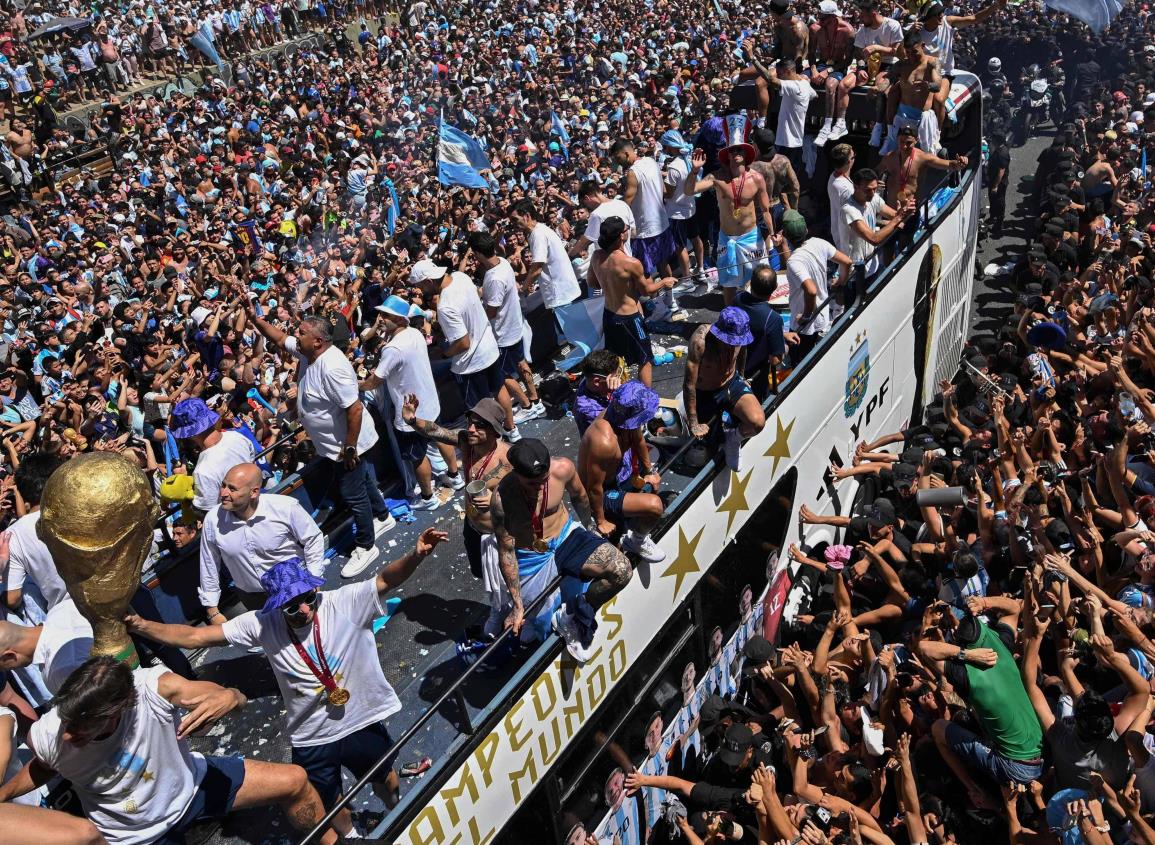 Argentinos aclaman a sus héroes