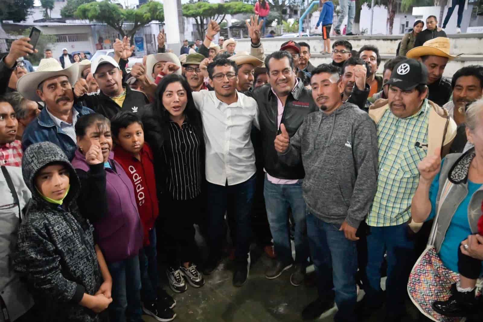 En Alegre Encuentro, Instala Sergio Gutiérrez Luna Comités