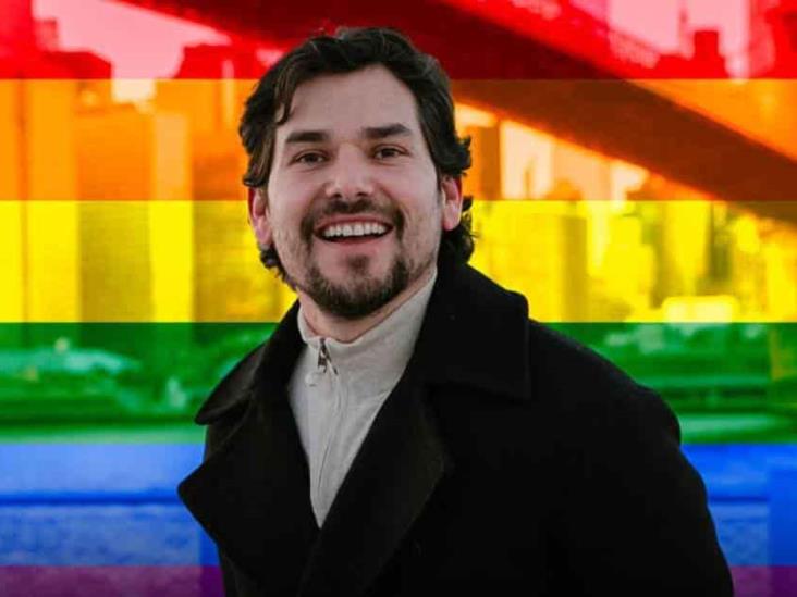 Soy gay, y estoy rodeado de gente hermosa: Alan Estrada vía Twitter