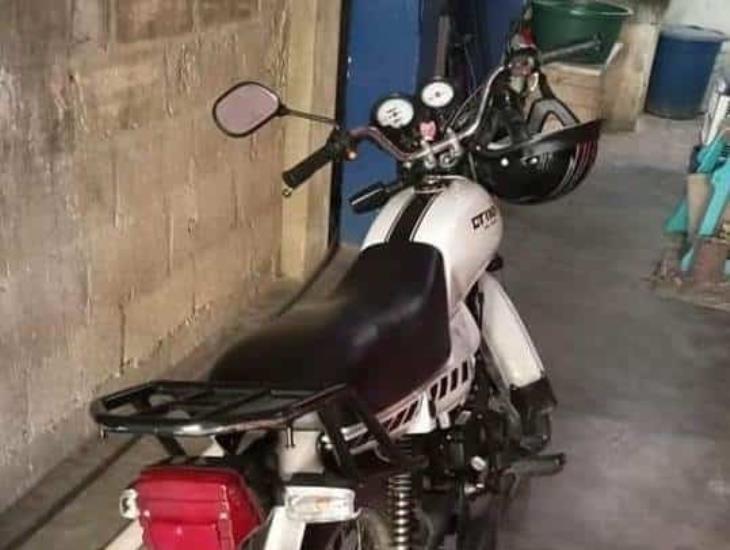 Se roban moto en un estacionamiento en Minatitlán