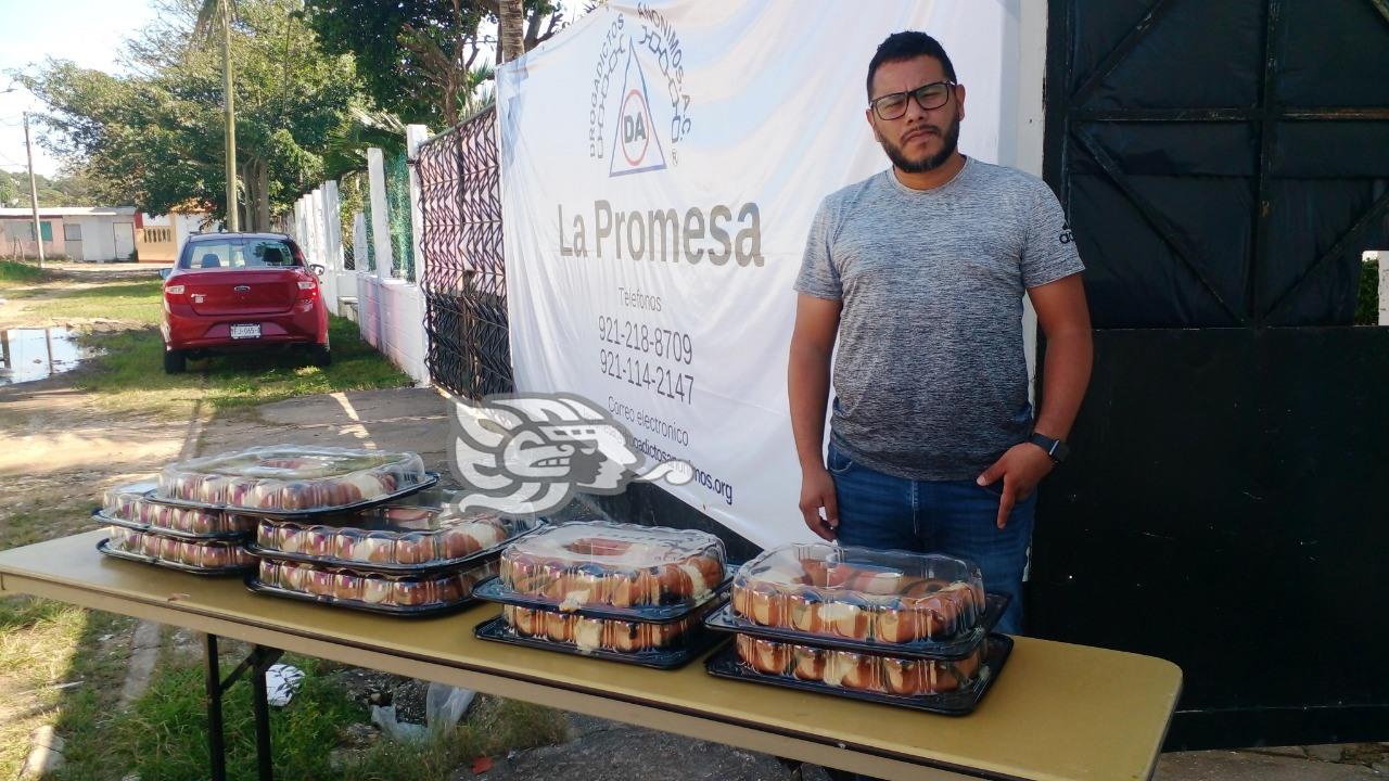 Venden Roscas de Reyes, para ayudarse en la lucha contra las adicciones(+Video)