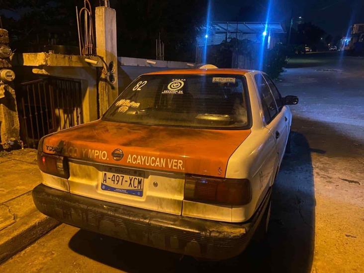 No paran ataques con bombas molotov; incendian vehículos en Acayucan