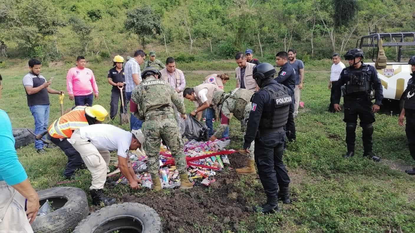 Destruyen más de 200 kg de pirotecnia decomisada en Tuxpan