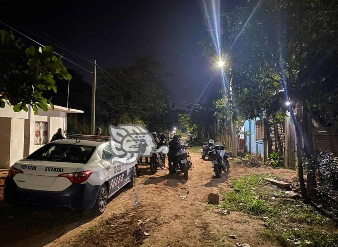 Tras persecución a balazos, Fuerza Civil asegura motocicleta robada en Acayucan