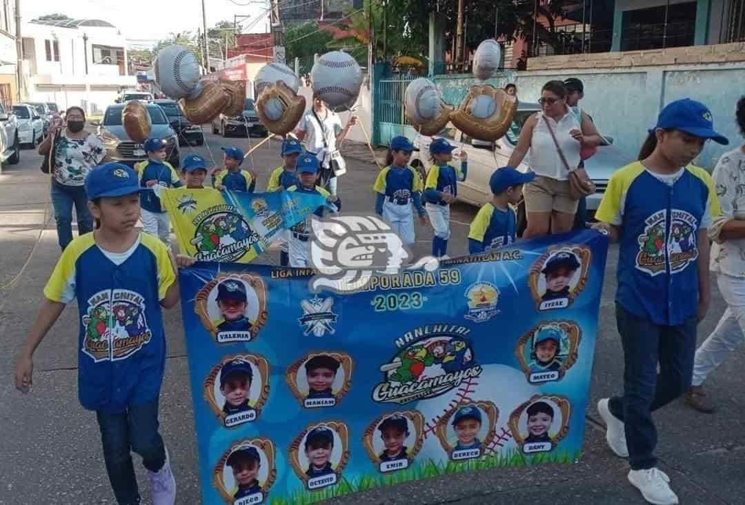 Equipo infantil de béisbol Guacamayos de Nanchital va por el título