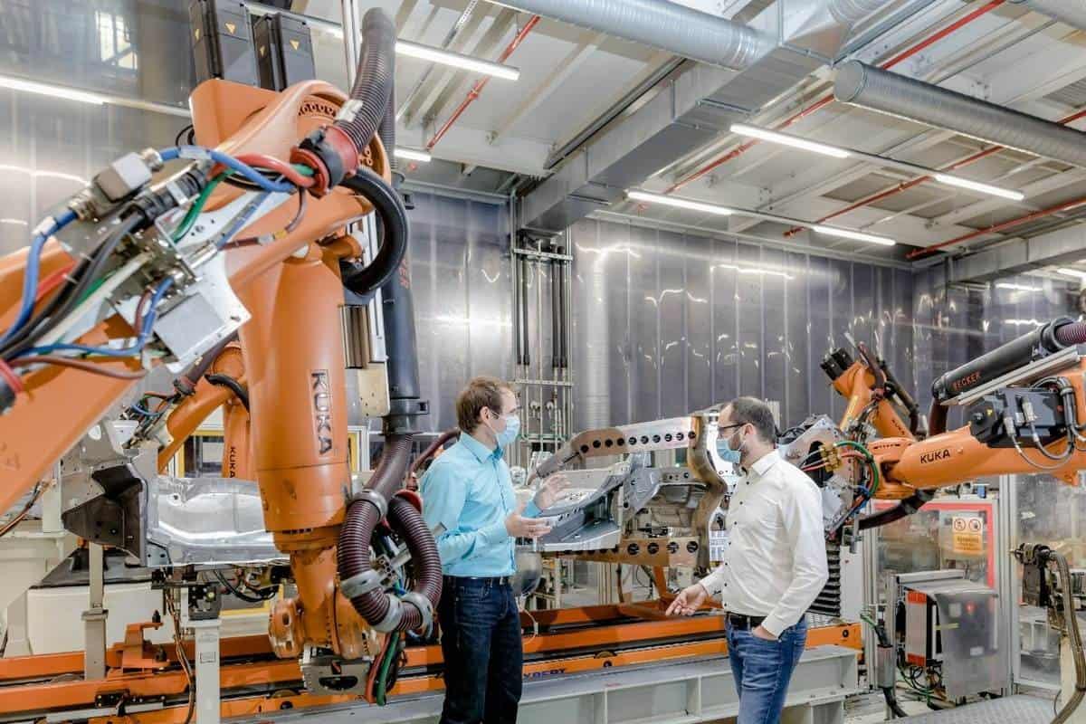 Automatización generará 12 millones de empleos para 2025