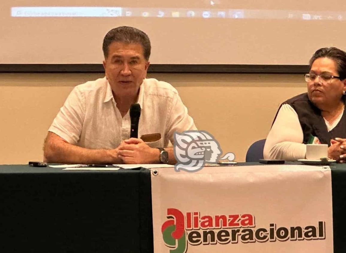 Promoverá Héctor Yunes amparos vs reemplacamiento; niega sea tema político