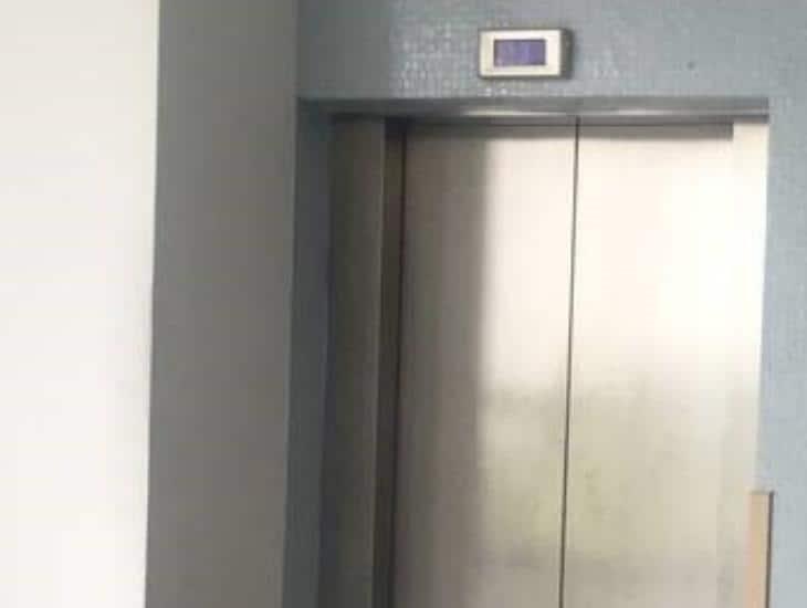 Personas se quedan atoradas en elevador de un hospital en Veracruz