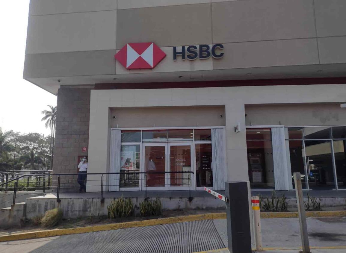 Violento asalto a cuentahabiente en Plaza Portal de Veracruz