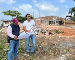 Inician demolición para construcción de Centro de Salud de Soconusco