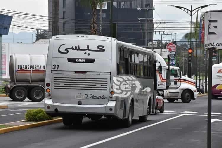 ¡Si no es piñata! Nuevamente asaltan a más de 30 personas en autobús de Ixtaczoquitlán