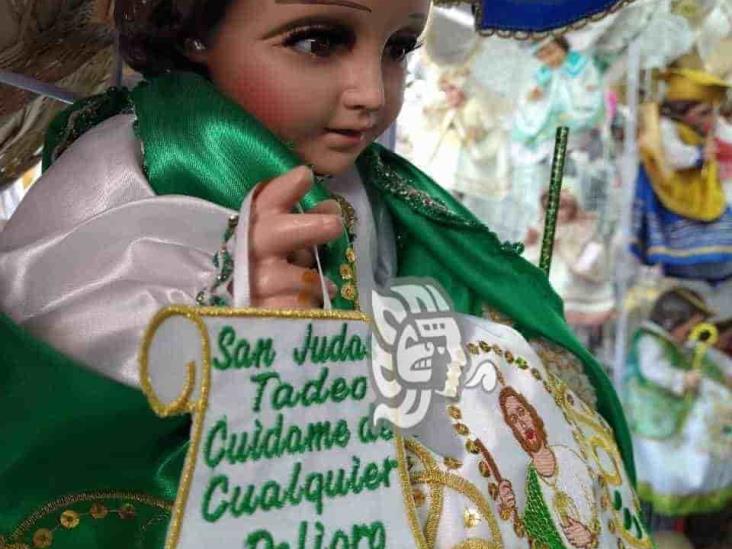 Iglesia exhorta a no vestir al niño Dios con atuendos inapropiados