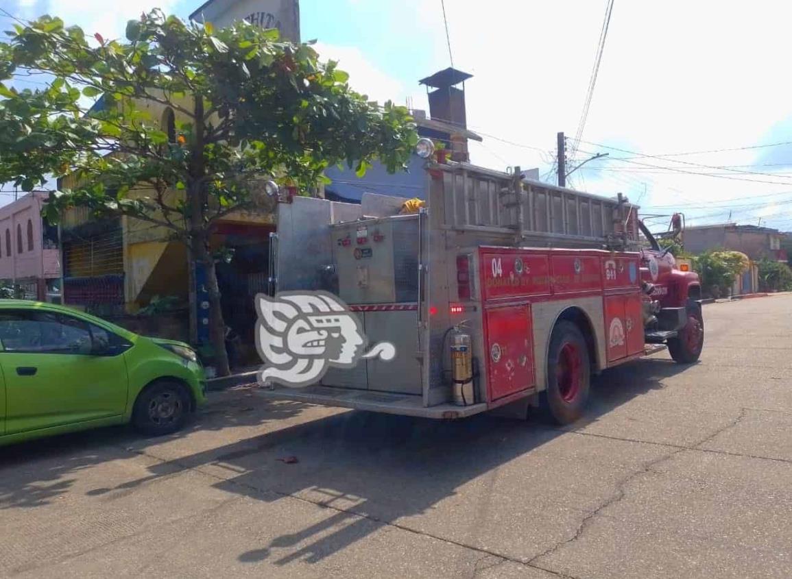 Corto provoca incendio en vivienda de Acayucan(+Video)