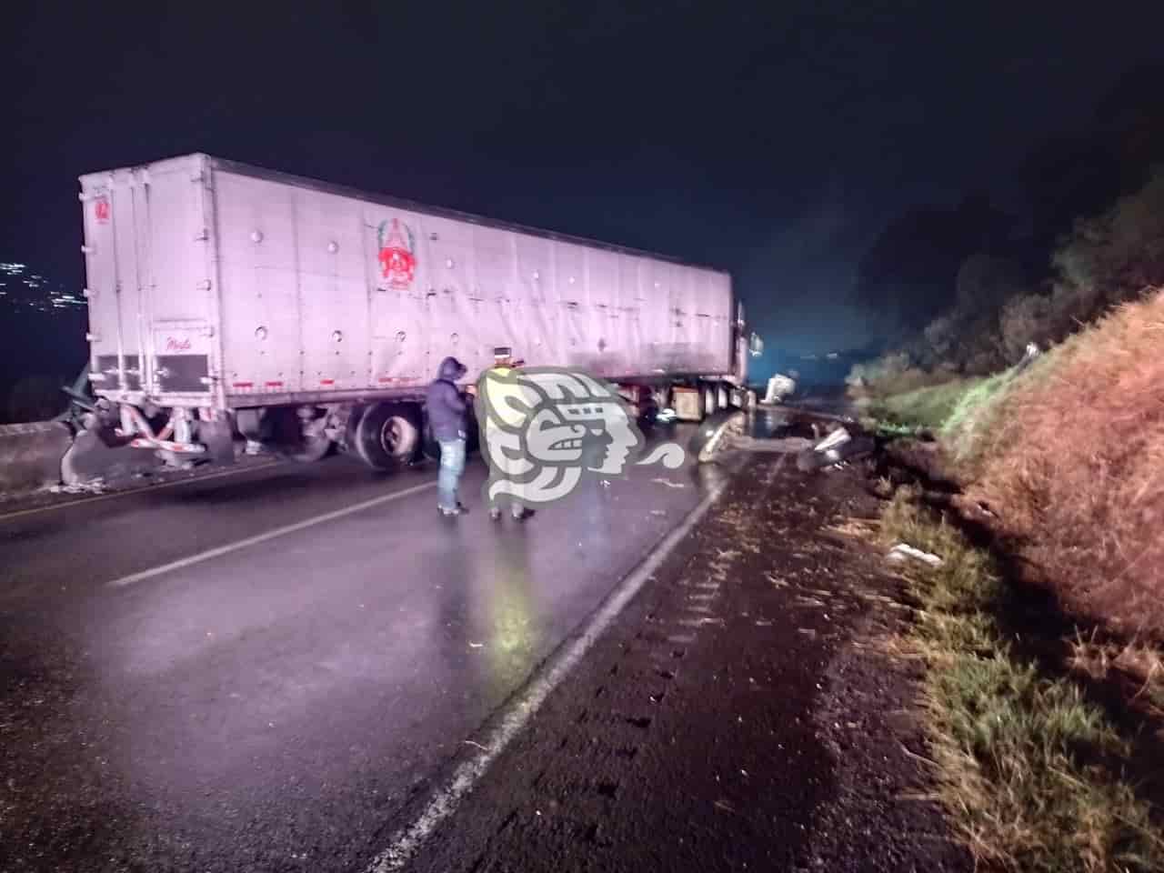 Se Accidenta Tráiler En La Autopista Orizaba-Puebla