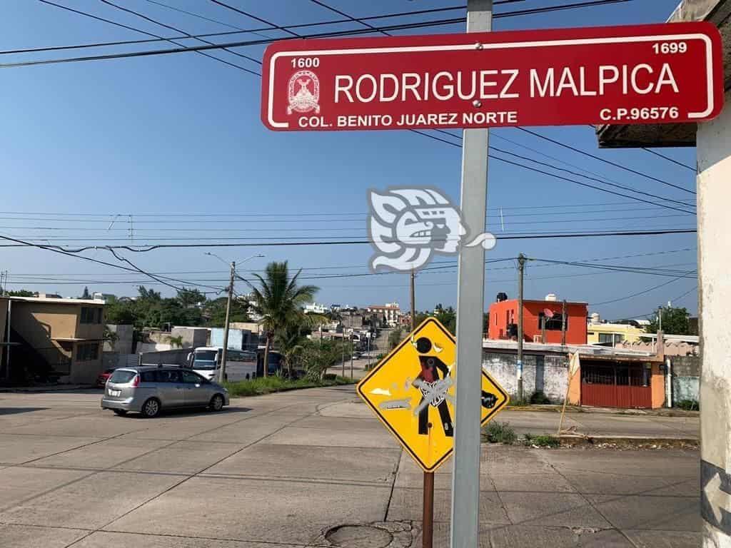 Chatarreros roban señalamientos con nombres de avenidas de Coatzacoalcos