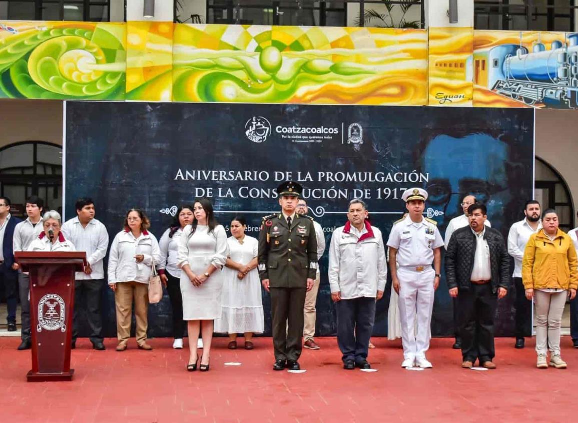 Conmemora Coatzacoalcos 106 aniversario de la Constitución