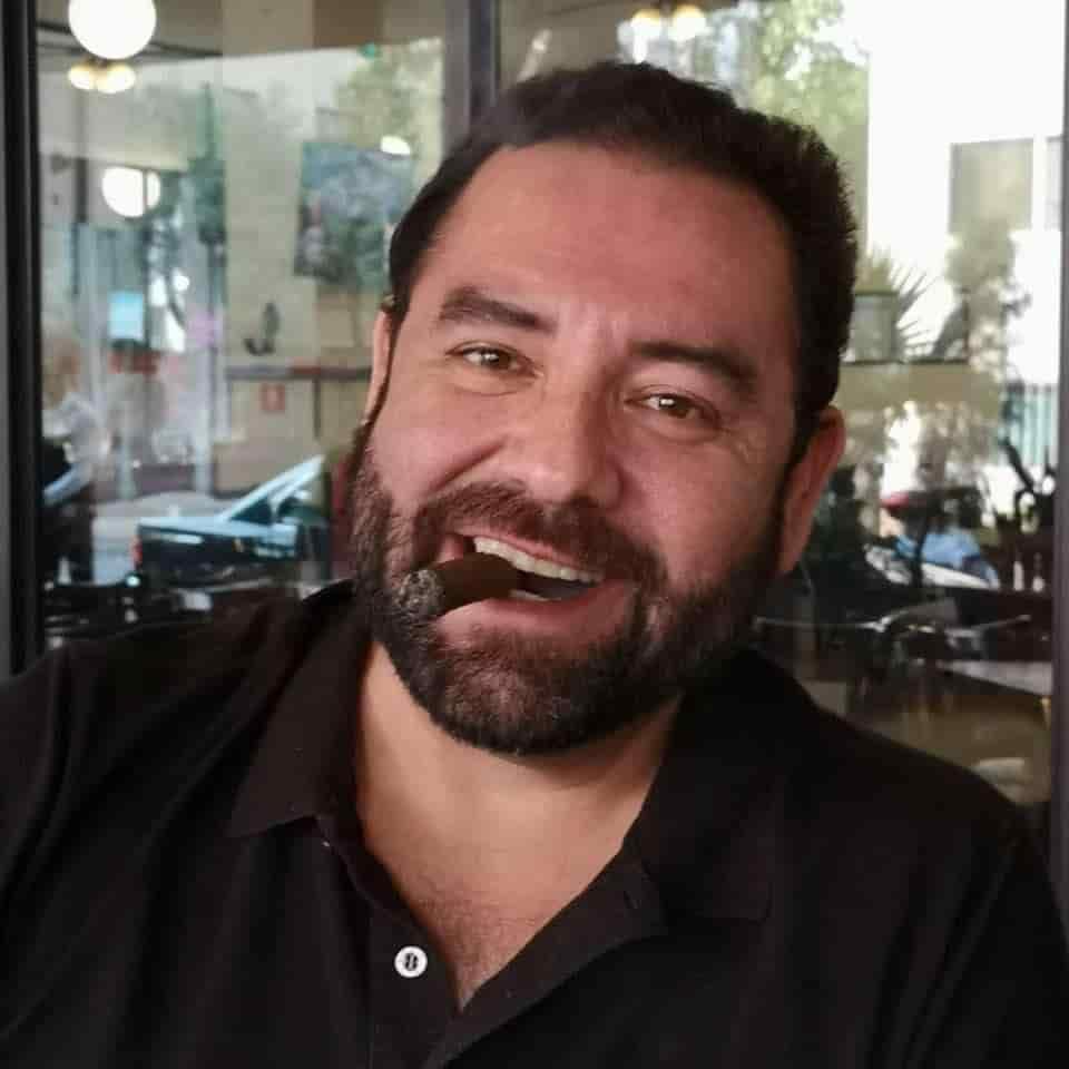 Fallece el periodista Néstor Ojeda a los 53 años
