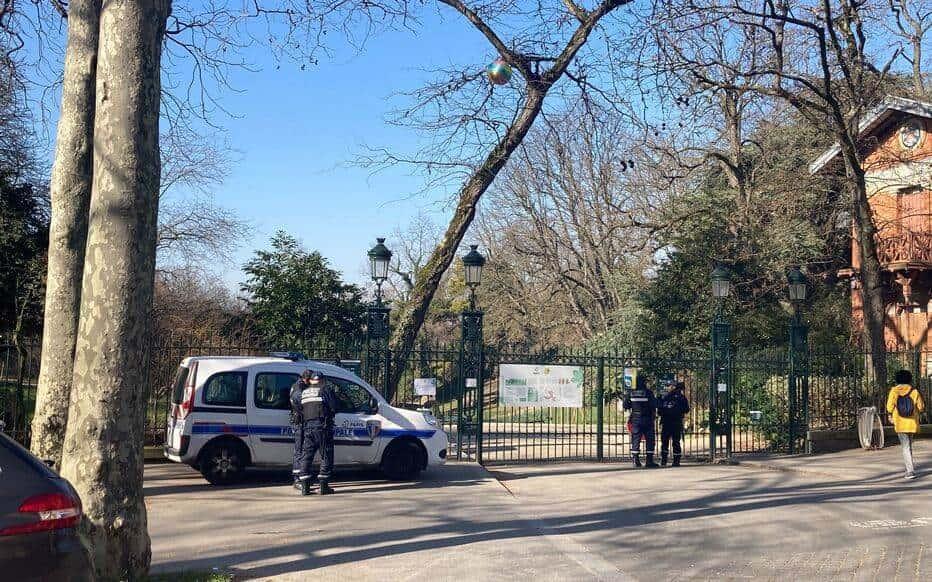 Encuentran a una mujer descuartizada en un famoso parque de París